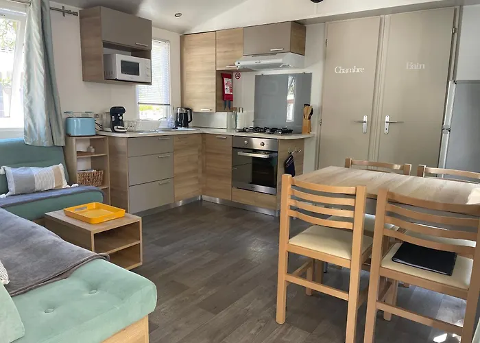 Joli Mobil 4 Le Bois Masson A34 *