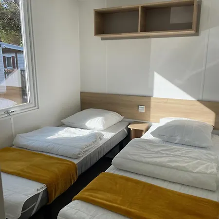 Joli Mobil 4 Le Bois Masson A34 *